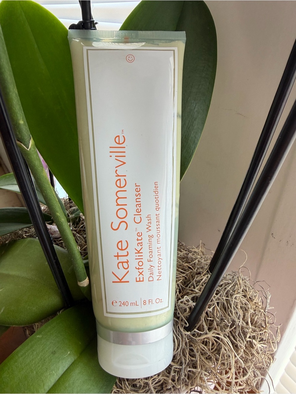Kate Somerville Light Green & White ExfoliKate Daily Foaming Cleanser